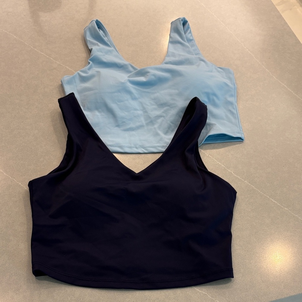 Pinsmark Small Women's workout Blue and Navy Crop Tops built in bra